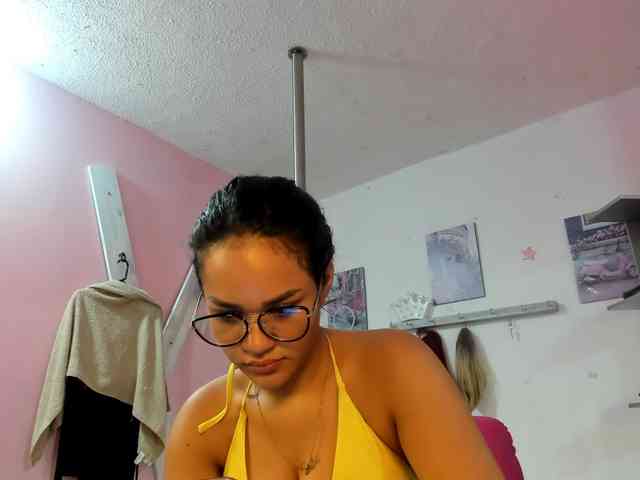 kim- webcam