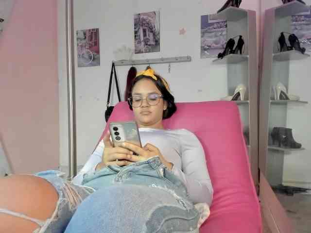 kim- webcam