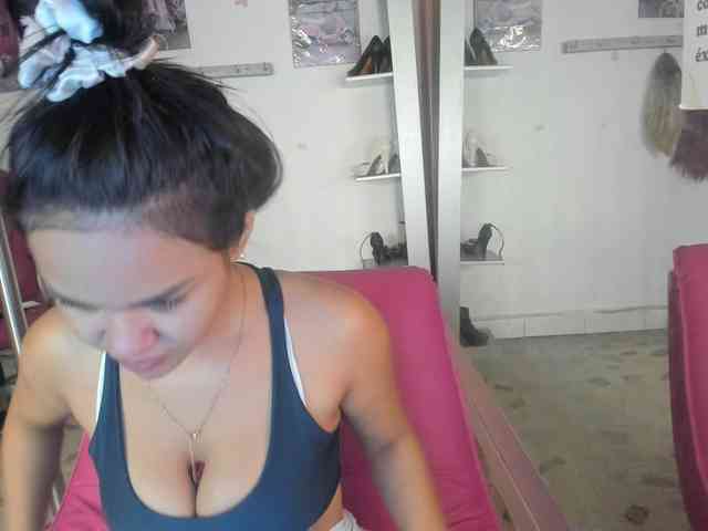 kim- webcam