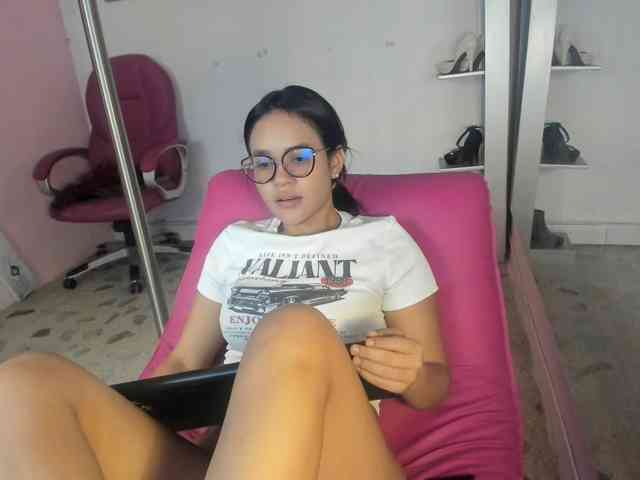 kim- webcam