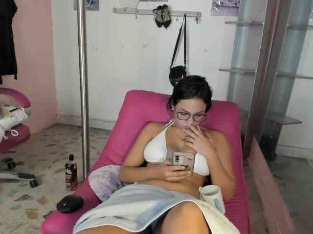 kim- webcam