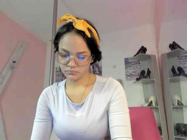kim- webcam