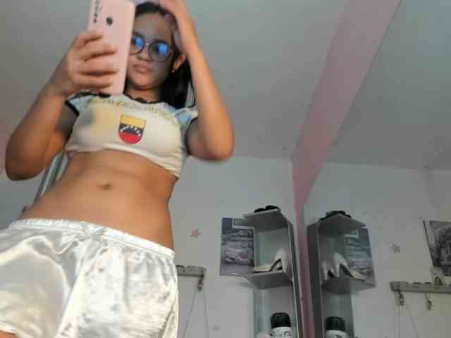 kim- webcam