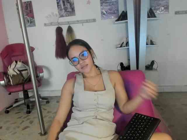 kim- webcam