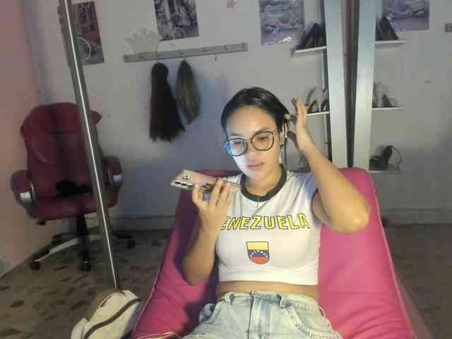 kim- webcam