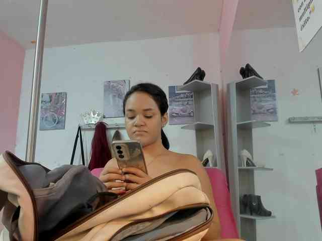 kim- webcam