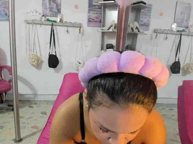 kim- webcam