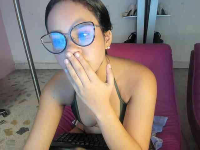 kim- webcam
