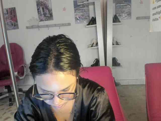 kim- webcam
