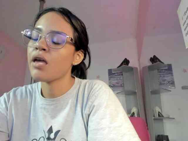 kim- webcam