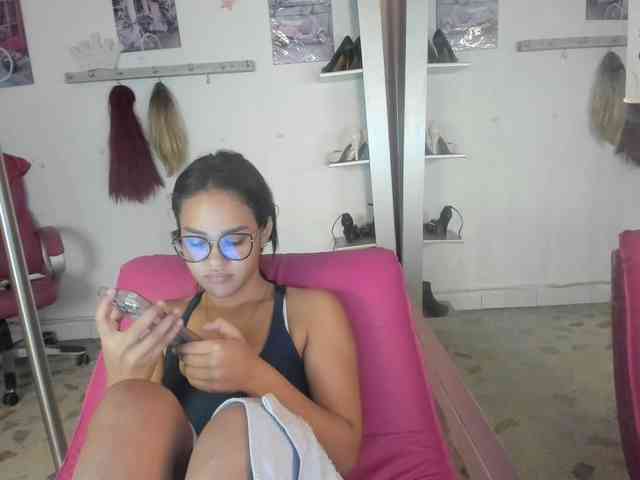 kim- webcam