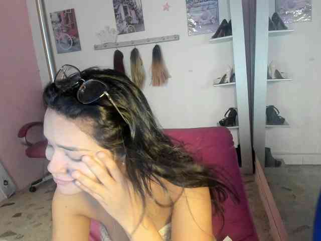 kim- webcam