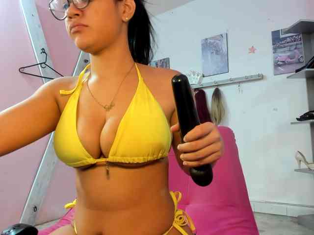 kim- webcam