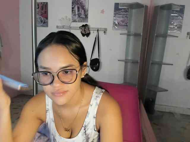 kim- webcam