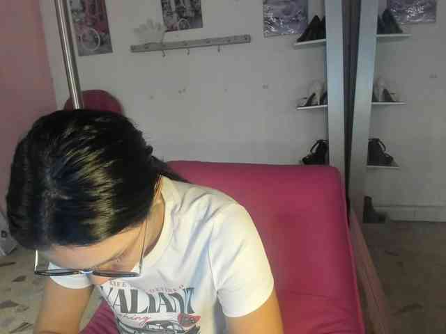 kim- webcam