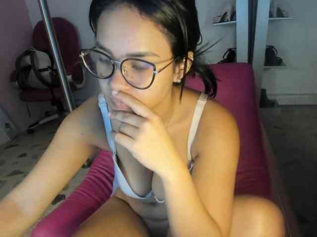 kim- webcam