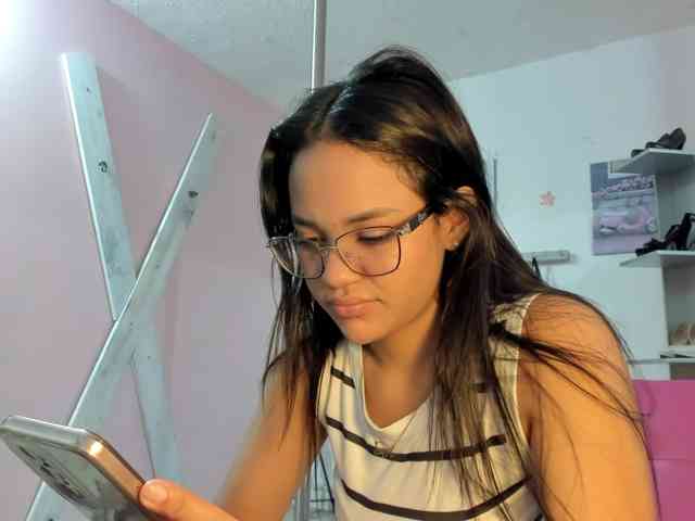 kim- webcam