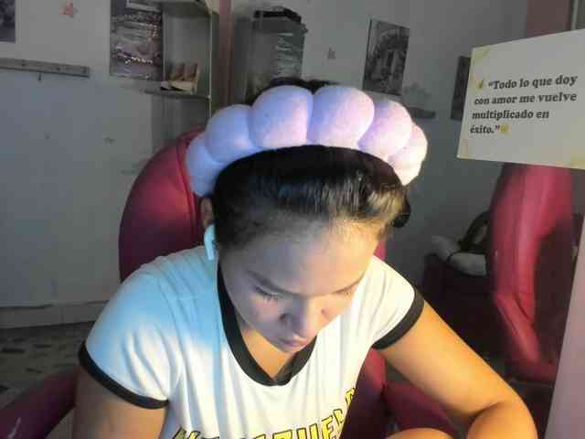 kim- webcam