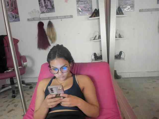 kim- webcam