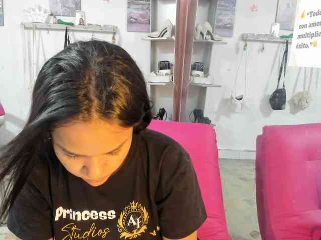 kim- webcam