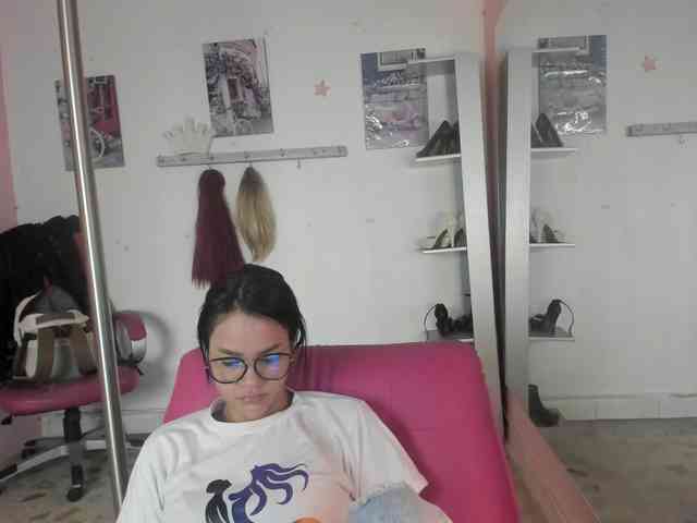 kim- webcam
