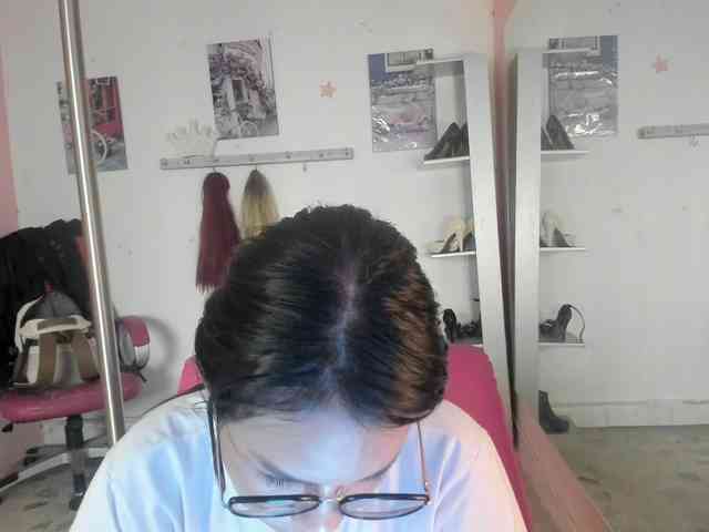 kim- webcam