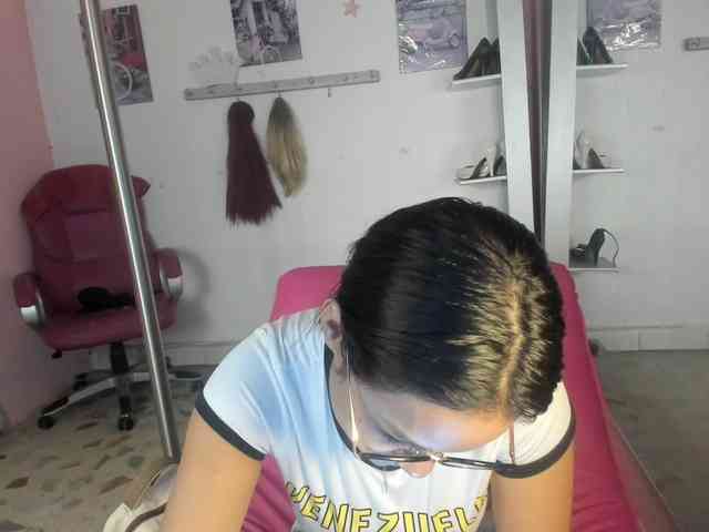 kim- webcam