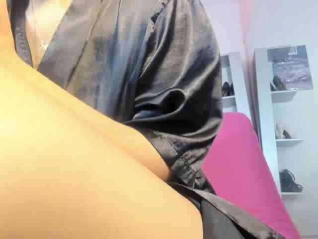 kim- webcam