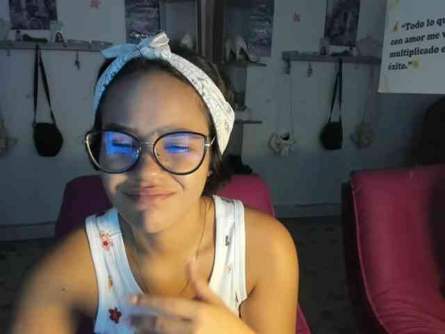 kim- webcam