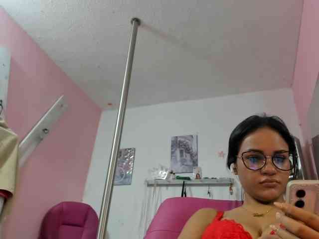 kim- webcam