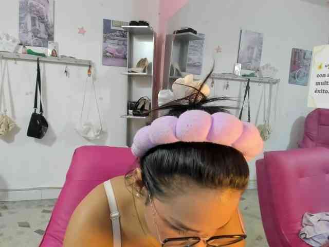 kim- webcam
