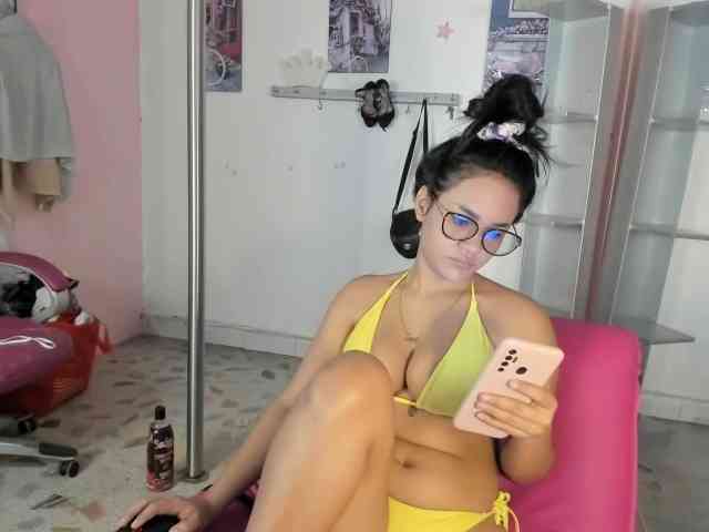 kim- webcam