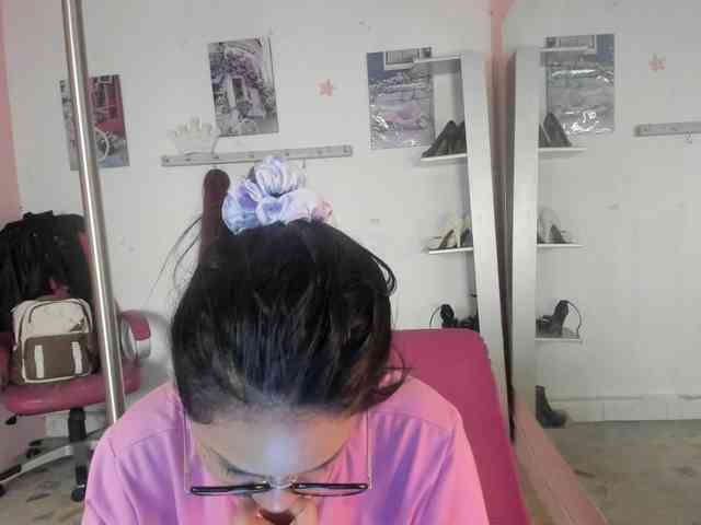 kim- webcam