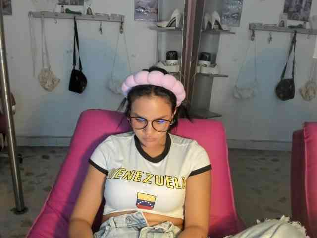 kim- webcam