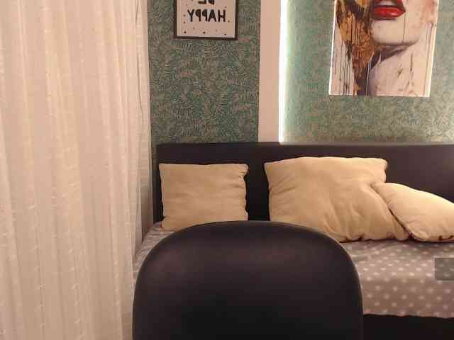 Zaarhaa-Luuxx webcam
