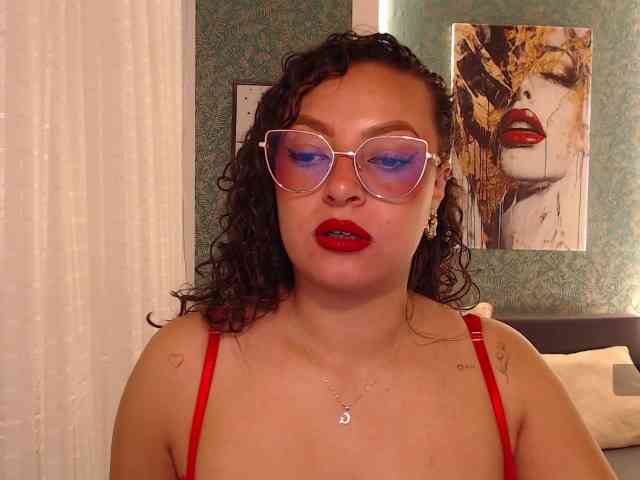 Zaarhaa-Luuxx webcam