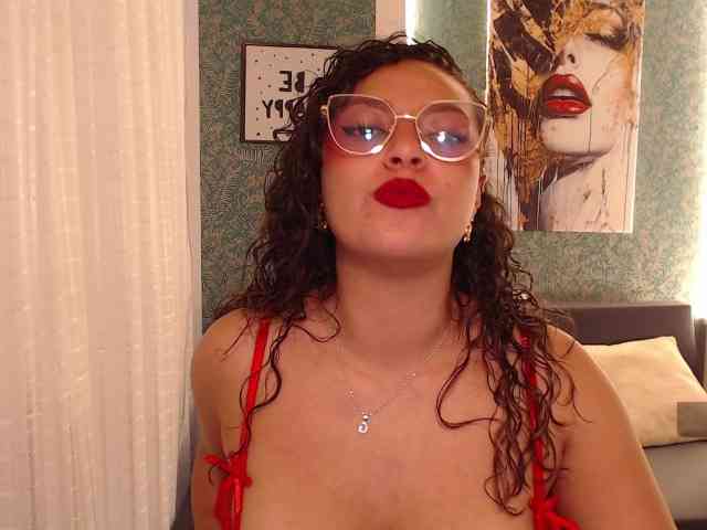 Zaarhaa-Luuxx webcam