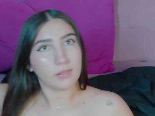 zoee-moretti webcam