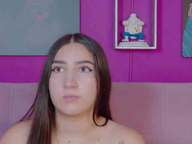 zoee-moretti webcam