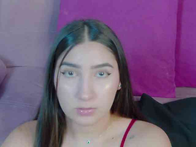 zoee-moretti webcam
