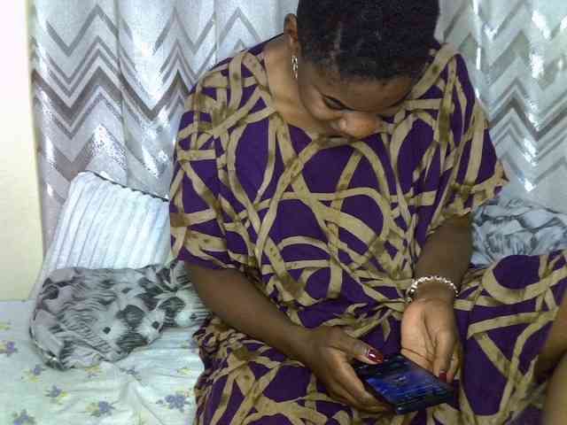 Ebonyprincess2 Live Webcam on BongaCams