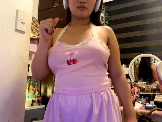 LesliDine live cam on BongaCams