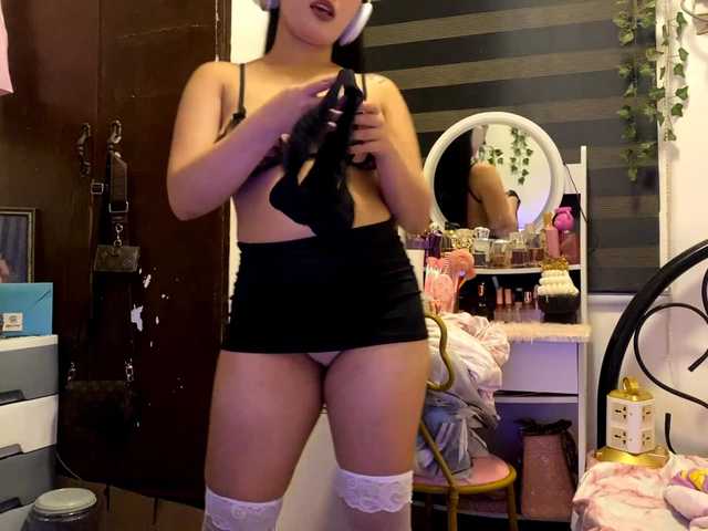 le modèle Mary_Sexy est en webcam porno dans un show sur le site bongacams, il possède les tags suivants: Asian,Brunette,Trimmed