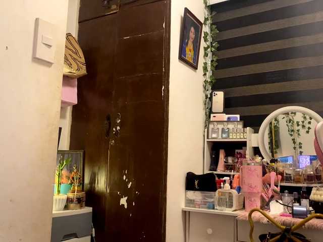LesliDine live cam on BongaCams