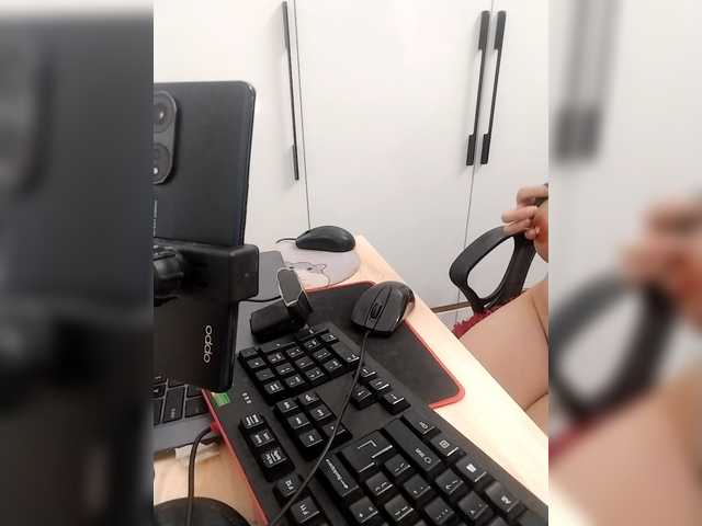 Bonita333's BongaCams show and profile