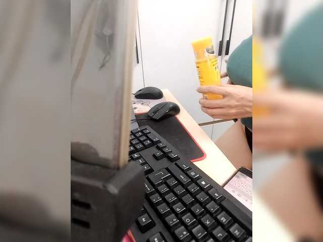 Bonita333's BongaCams show and profile