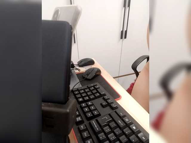 Bonita333's BongaCams show and profile