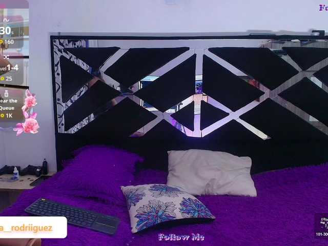 Karlarodriguez1 live cam on BongaCams