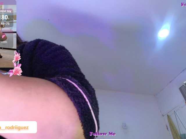 Karlarodriguez1 live webcam show
