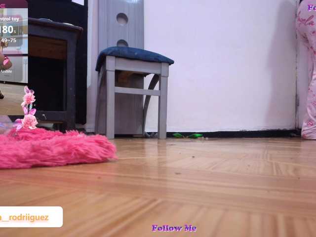 Karlarodriguez1 live cam on BongaCams